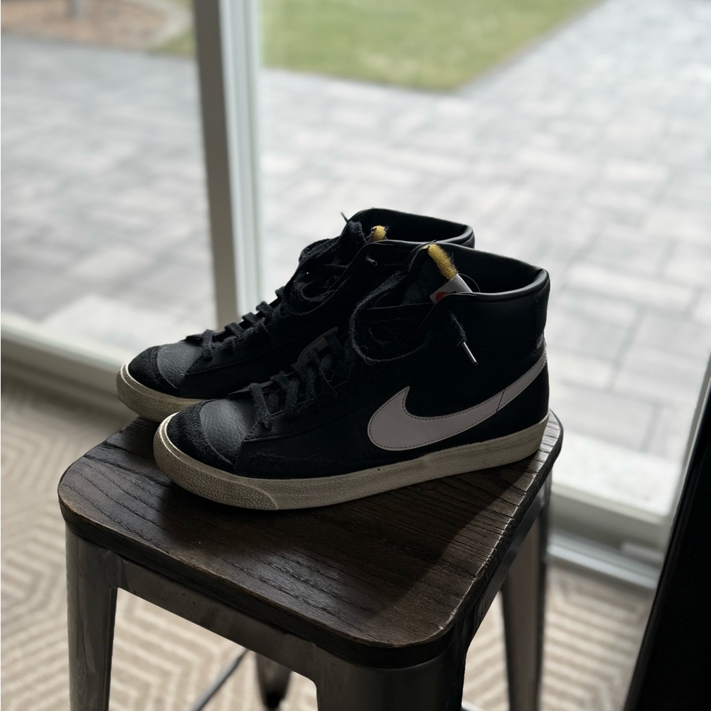 Nike Blazer high-top sneakers, black w/ White, size 11, EUC